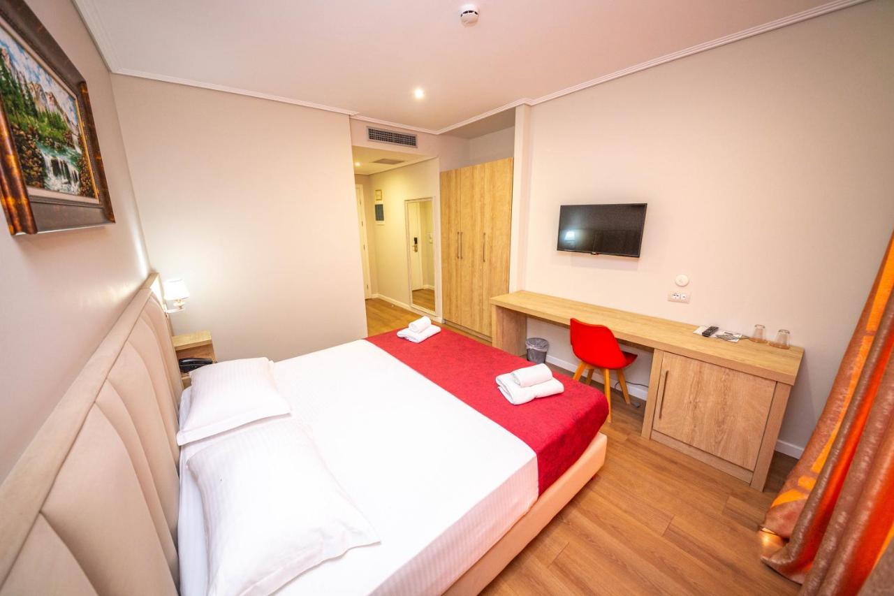 Class Hotel Ксамил Экстерьер фото