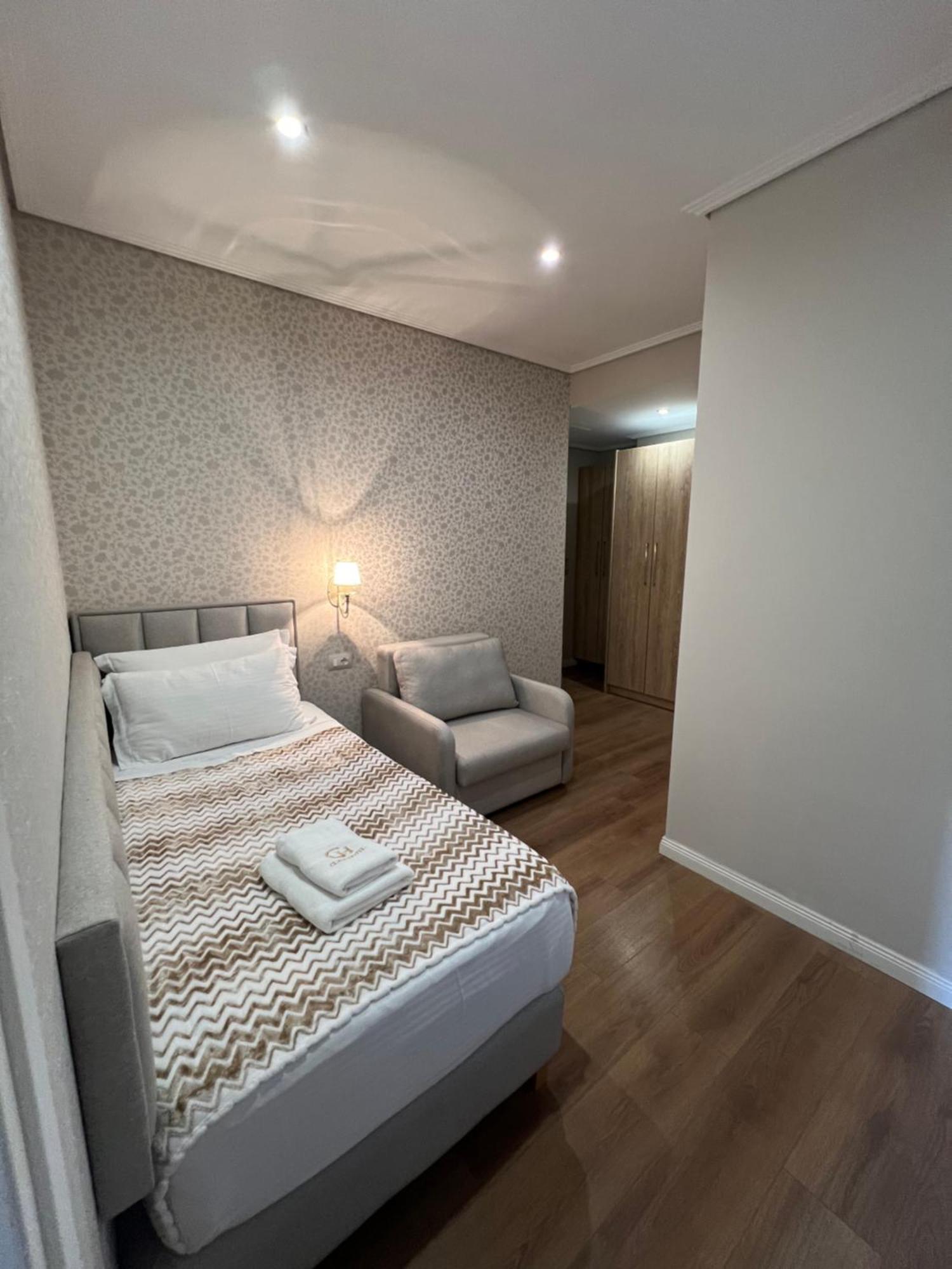 Class Hotel Ксамил Экстерьер фото