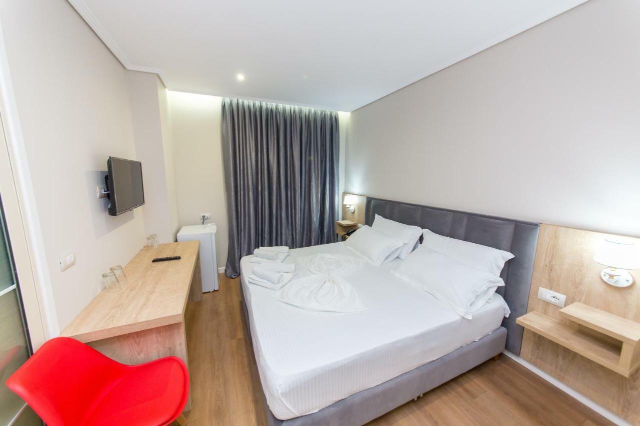 Class Hotel Ксамил Экстерьер фото