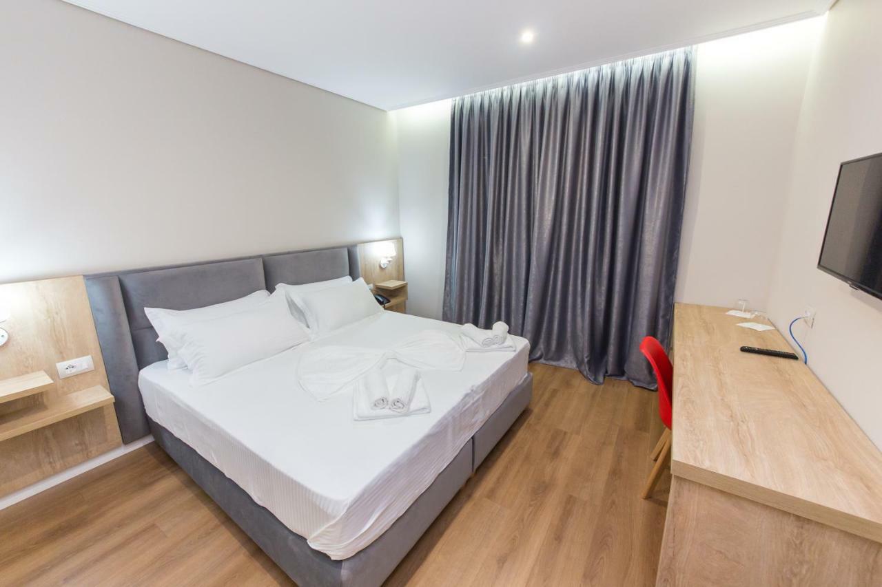 Class Hotel Ксамил Экстерьер фото