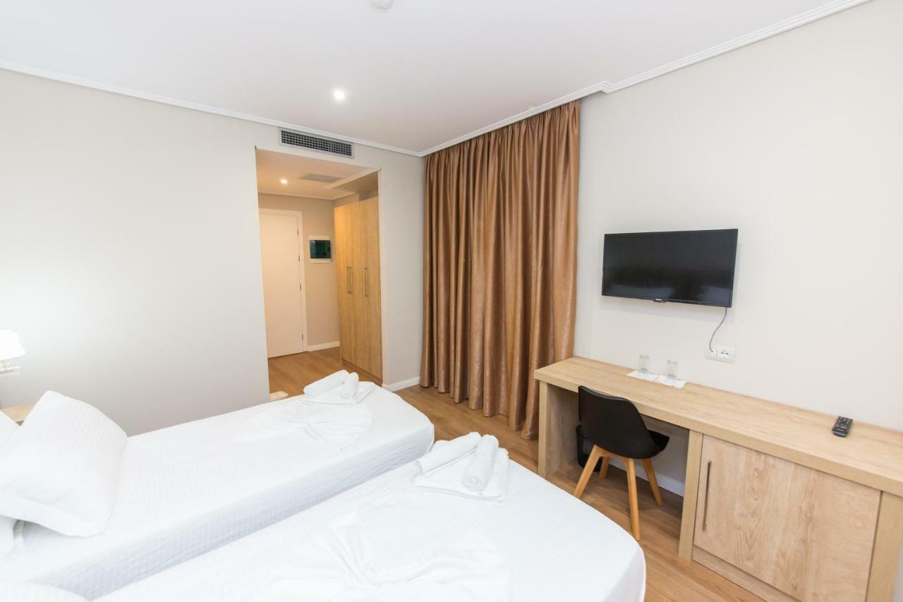Class Hotel Ксамил Экстерьер фото